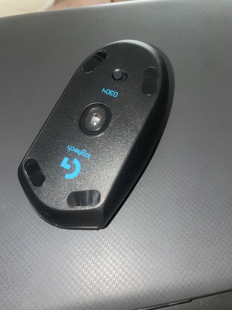 Rato Logitech g304