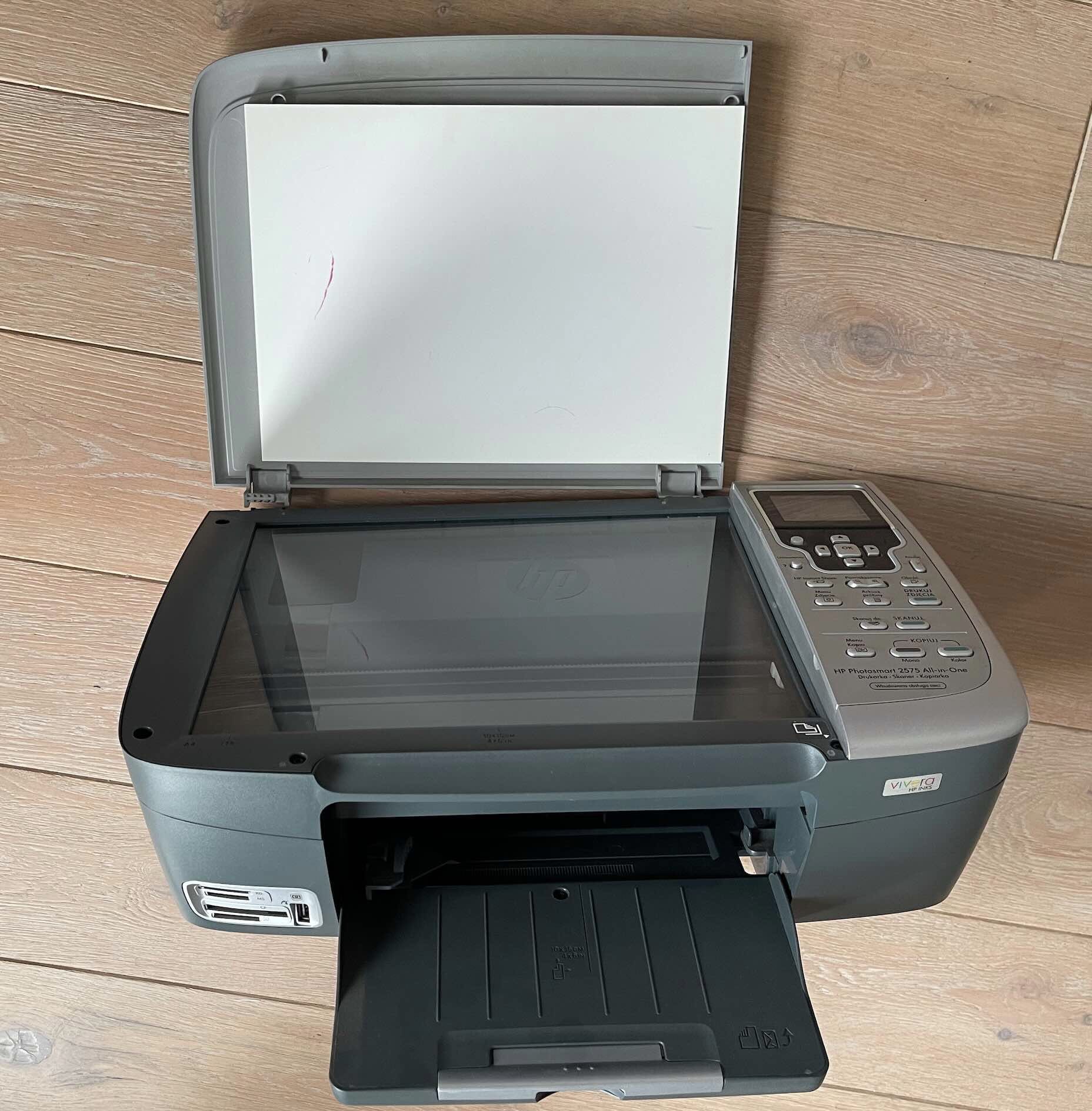 HP Photosmart 2575, drukarka, skaner, kopiarka, kolor uszkodzony kabel