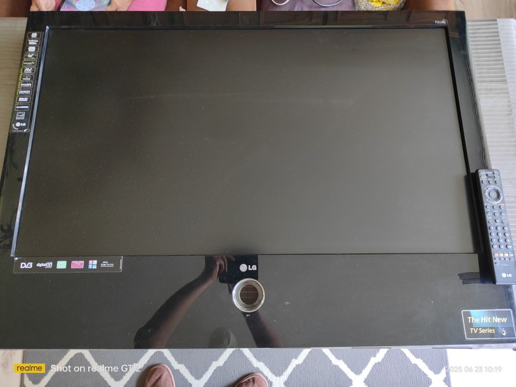 LG426000 Scarlet