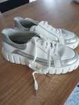 Buty sportowe damskie