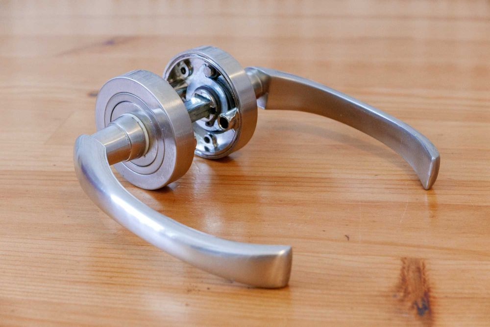 Klamki Gamet stal satynowa (dostępne 2 szt.) - doskonały stan!