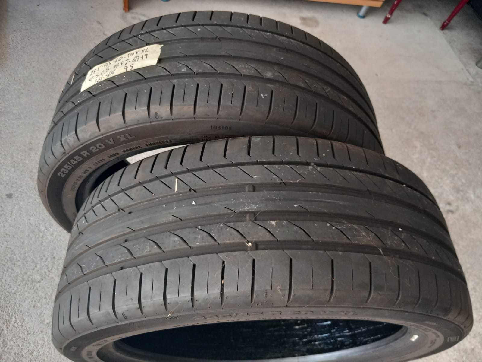 4 pneus 235/45R20 Continental