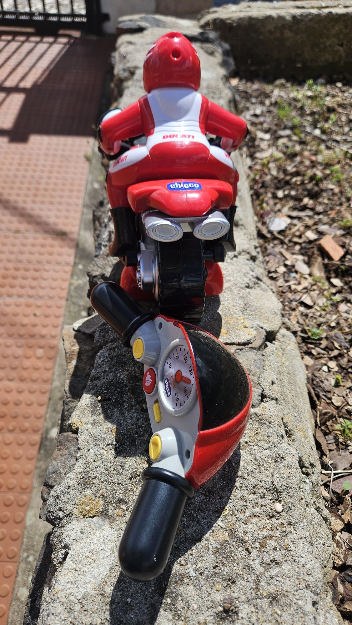 Brinquedo Ducati Chicco