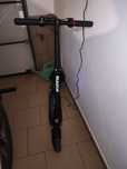 Hulajnoga elektryczna razor