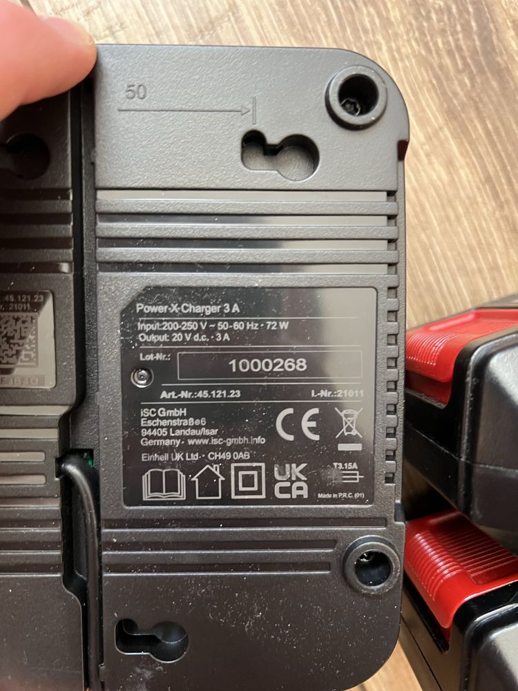Baterii + ładowarka einhell