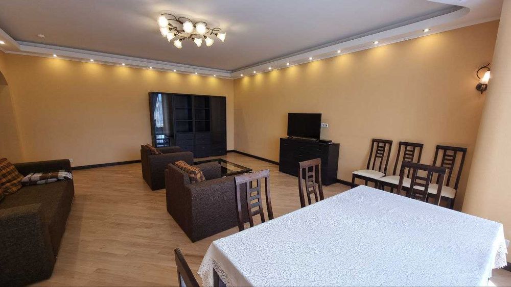 3 кімнатна квартира на Гончара Золоті Ворота