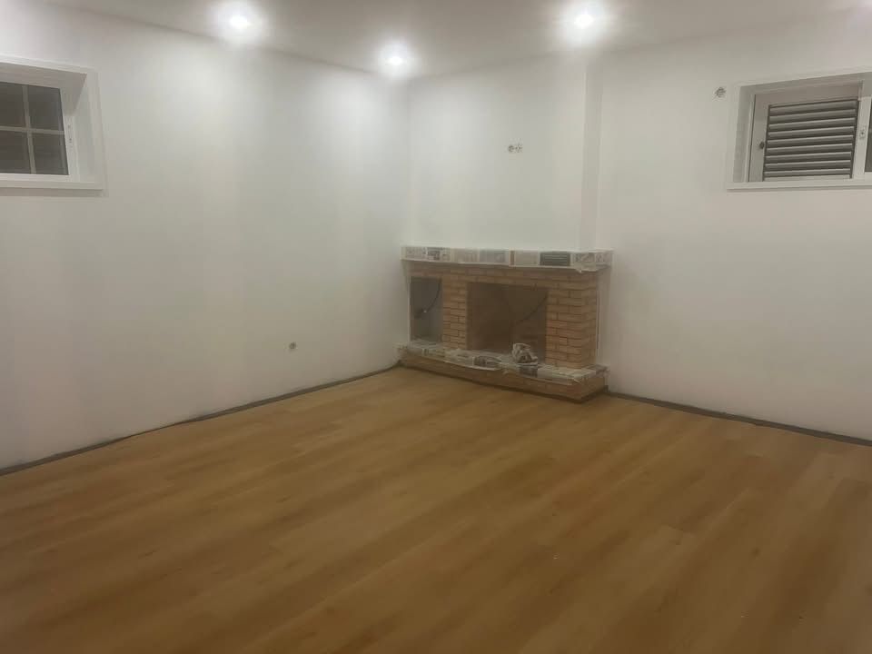 Aluga se t2 em espinho