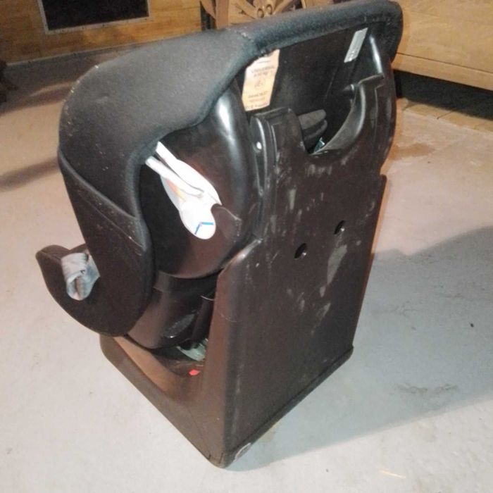 Дитяче автокрісло "CHICCO"