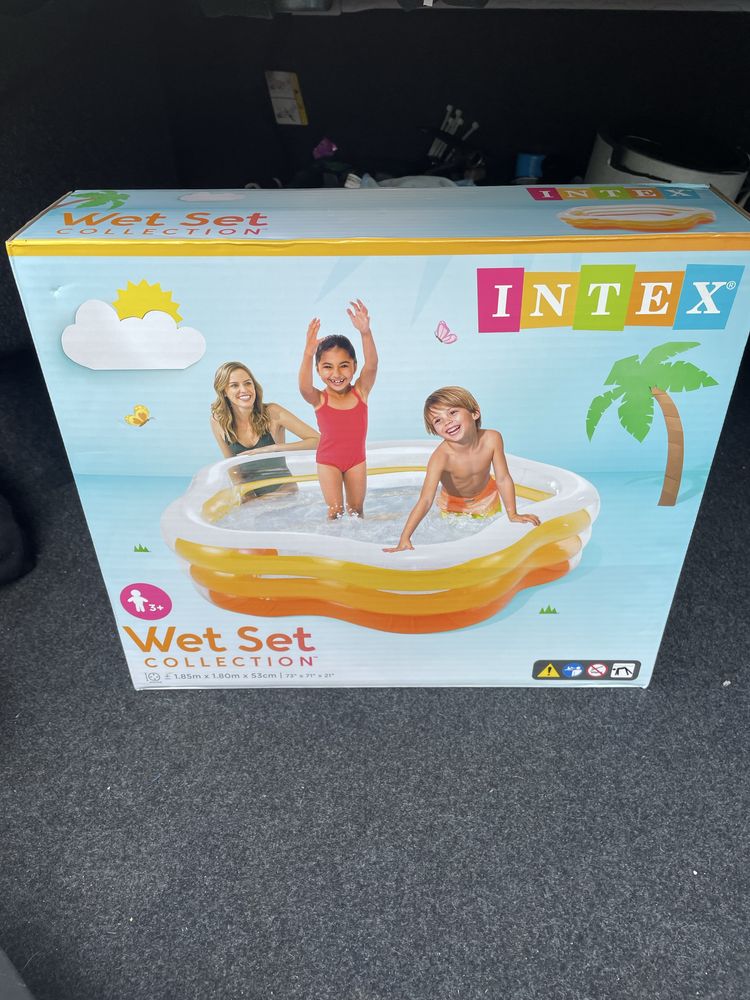 Надувной бассейн Intex Морская звезда