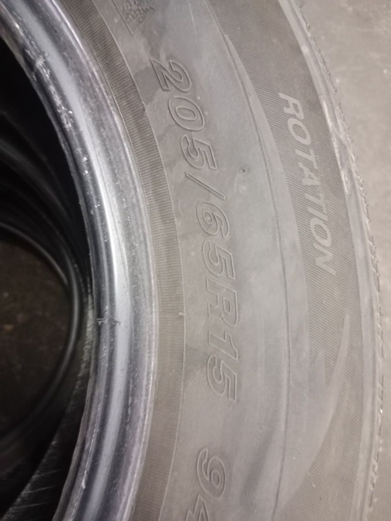 Komplet  opony 205/65r15 goodride