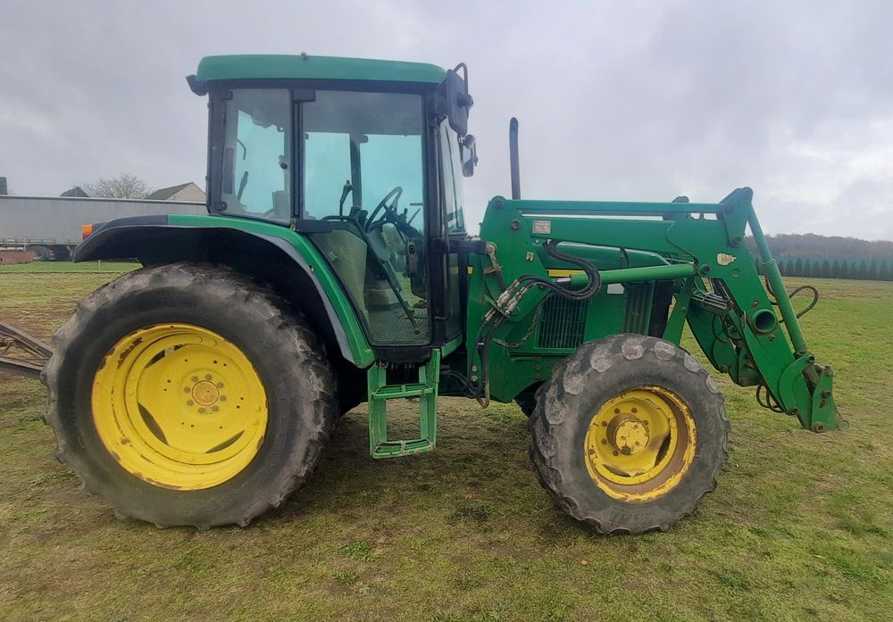 Ciągnik JOHN DEERE 6110SE 85KM z ładowaczem czołowym turem mechaniczny