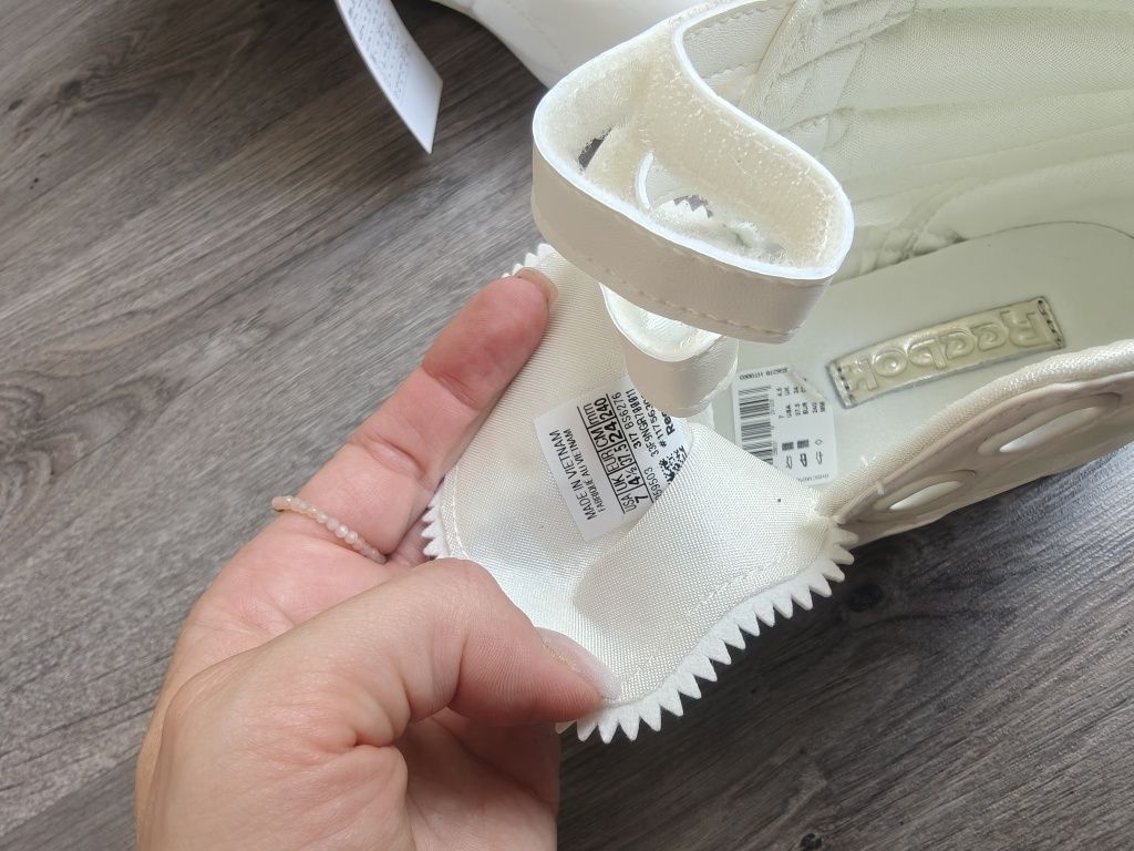 Buty sportowe damskie Reebok 37,5 24cm