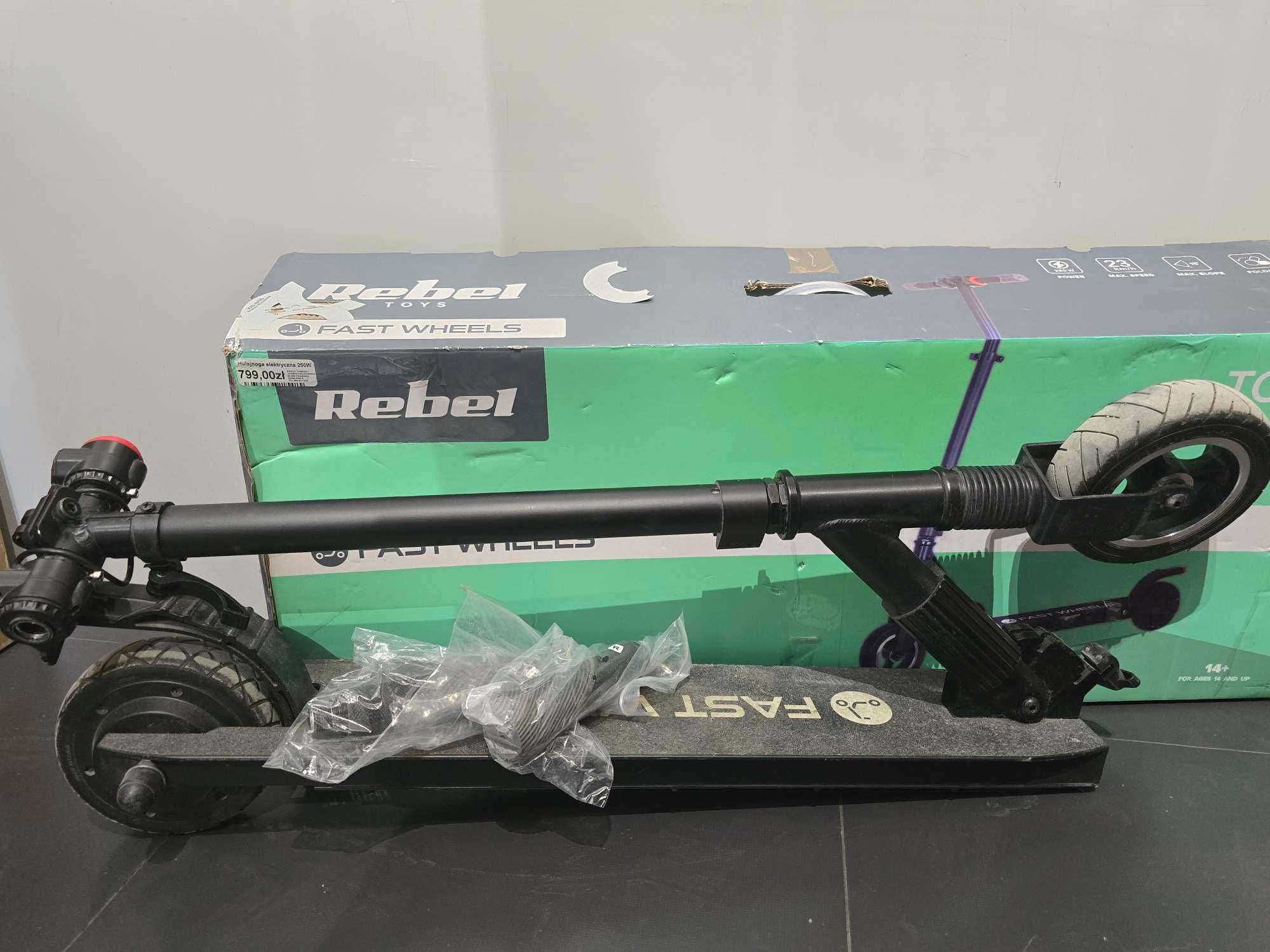Hulajnoga elektryczna Rebel Fast Wheels 250W uszkodzona