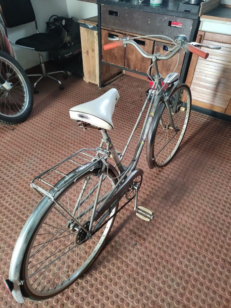 Bicicleta antiga vintage da marca  Juventus