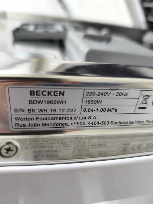 Máquina de Lavar Loiça Becken como nova