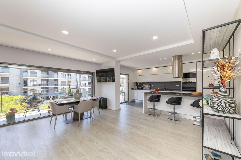 Apartamento  Duplex de Luxo T3 com Suíte e Loft – Quinta de Santa Tere