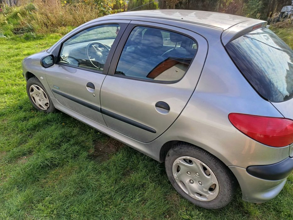 Peugeot 206 5d 2001 1.4 benzyna 138 tys.