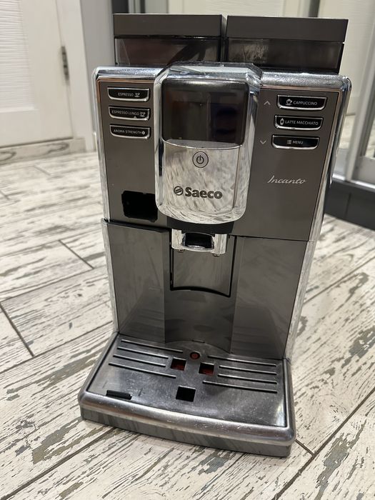 Кавомашина Saeco Incanto