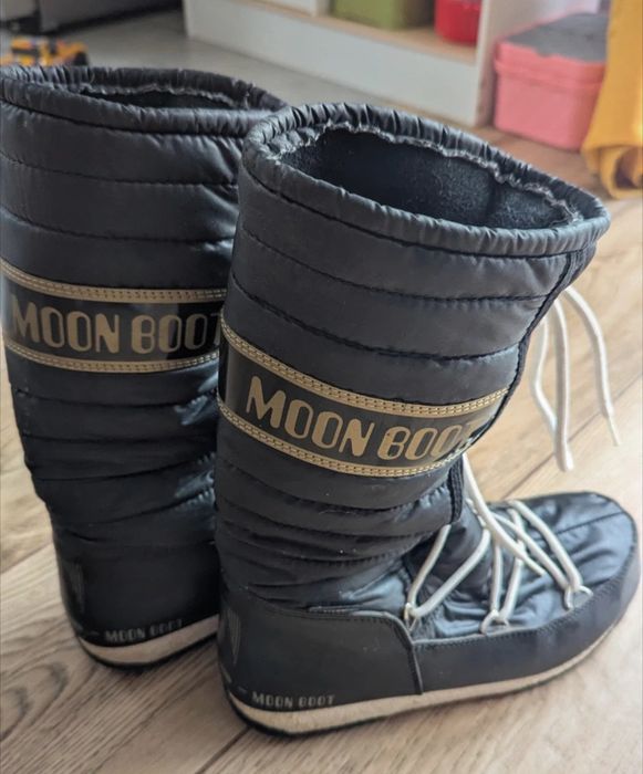 Oryginalne Moon Boot The Original rozmiar 38 czarne cieple zimowe
