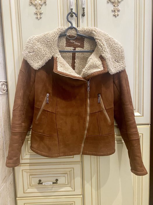 Продам дубльонку натуральну!