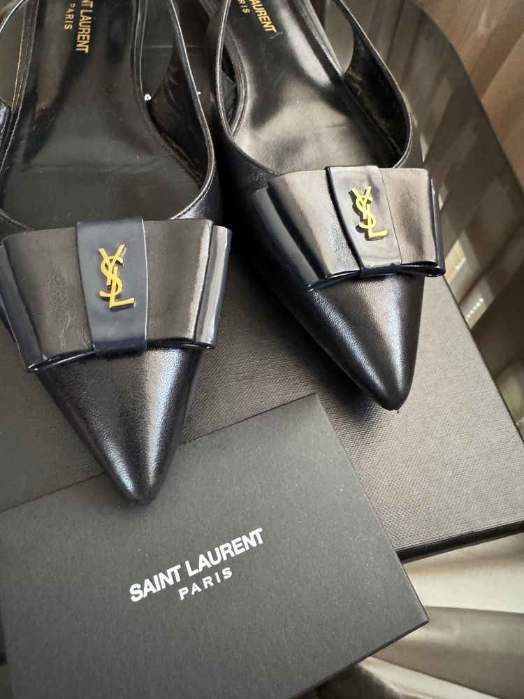 Взуття жіноче Saint Laurent
