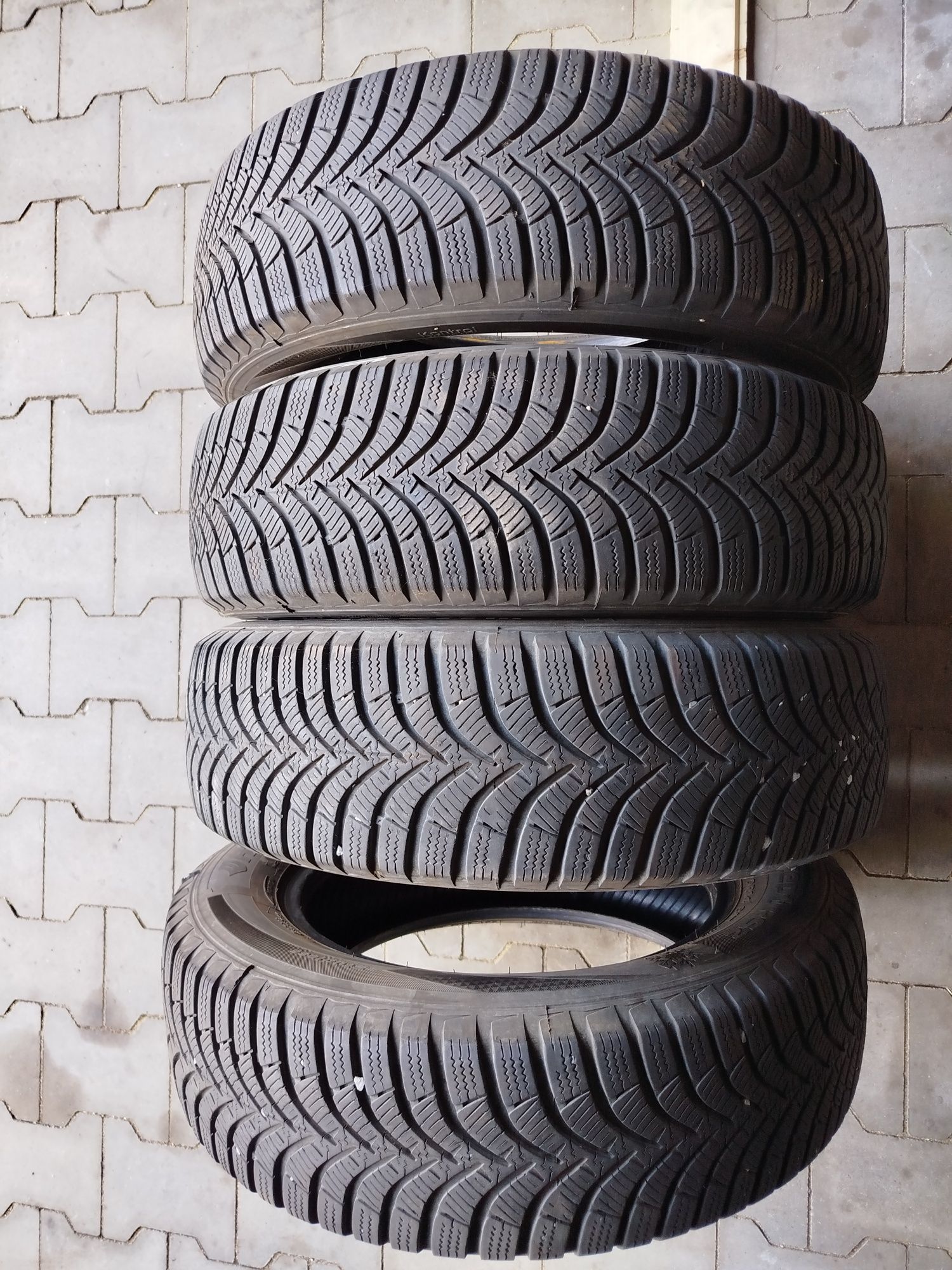 Opony zimowe 165/70 r14 Hankook