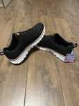 Nowe sneakersy Skechers 38