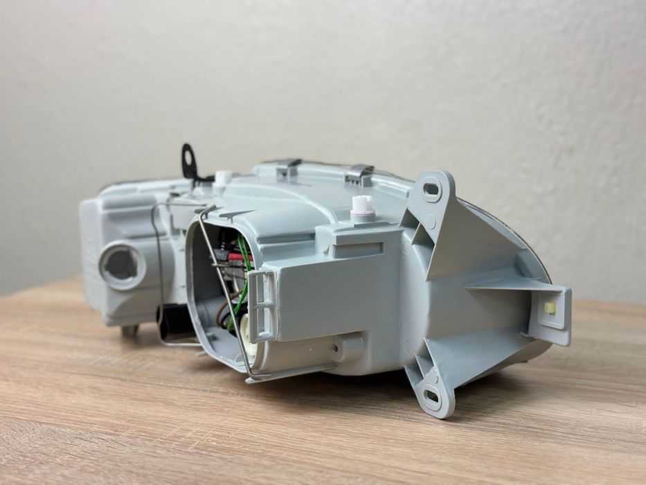 Фара головного світла ліва Ford Escort MK7 1995–2000 нова