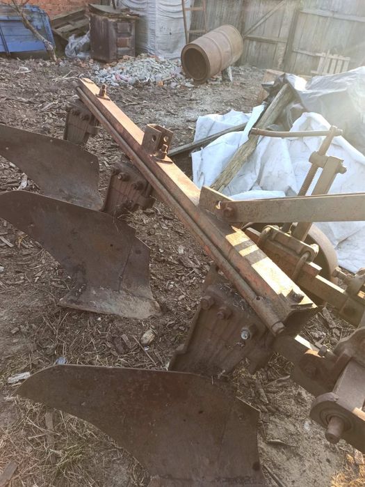 Продам плуг Одеський