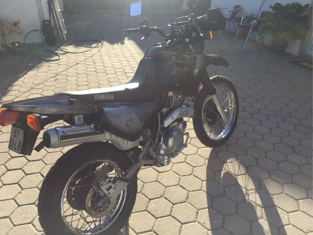 Vendo mota Yahmaha XT600