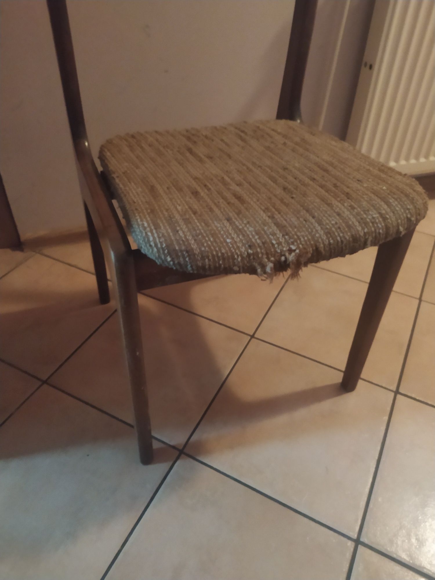 Krzesło. PRL. Drewno