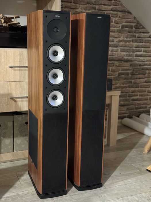 Kolumny podłogowe Jamo S628