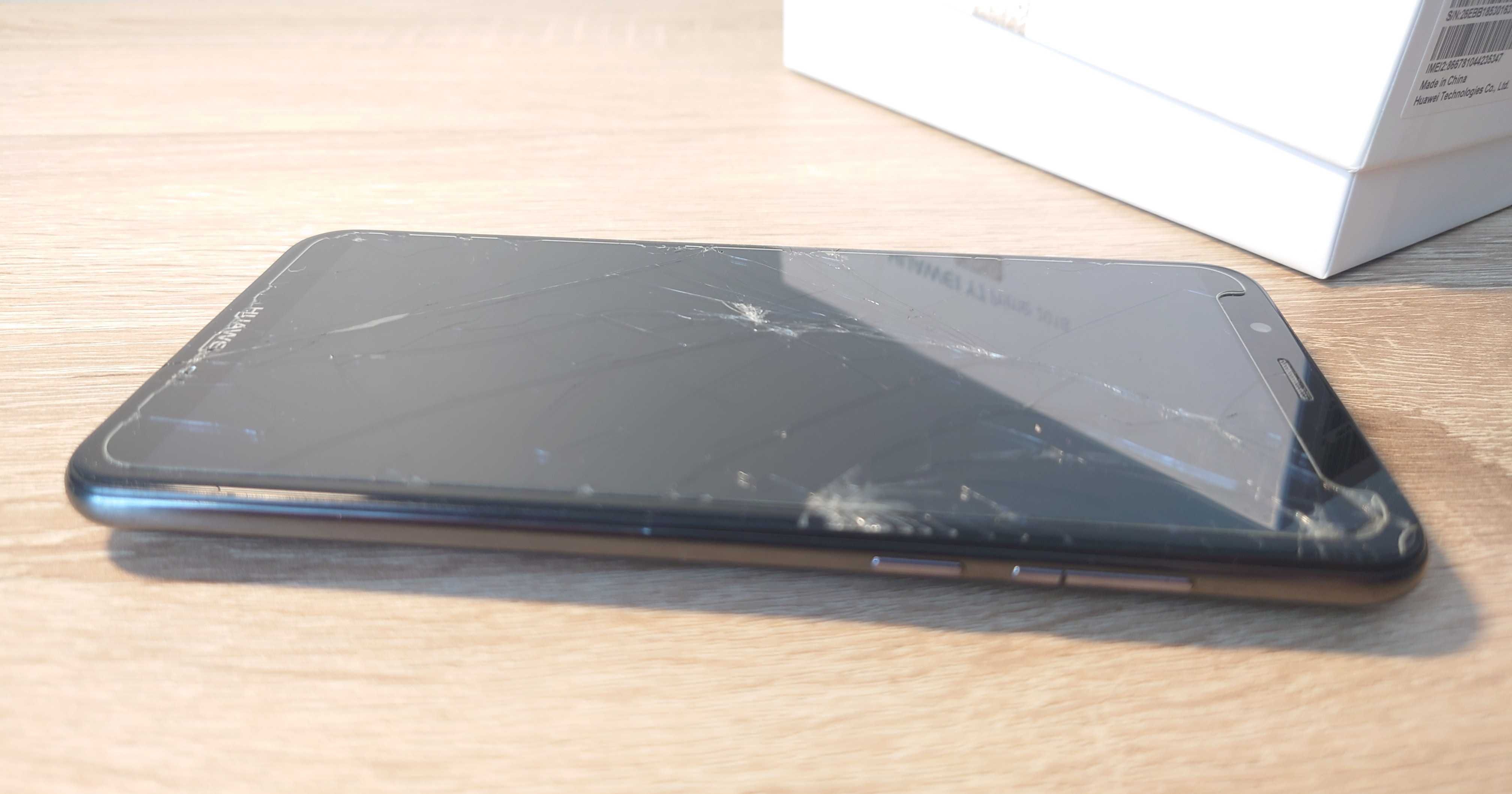 Smartfon HUAWEI Y7 PRIME 2018, uszkodzony wyświetlacz, czarny.