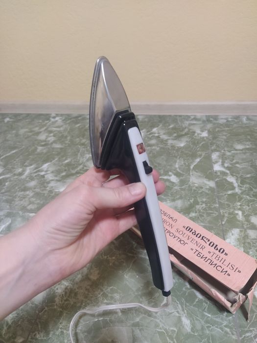 Дорожный утюг сувинирный