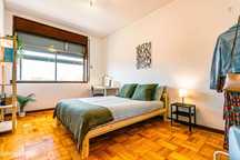 729541 - Quarto com cama de casal em...