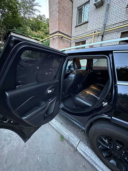 Продам авто Jeep Cherokee KL 2018