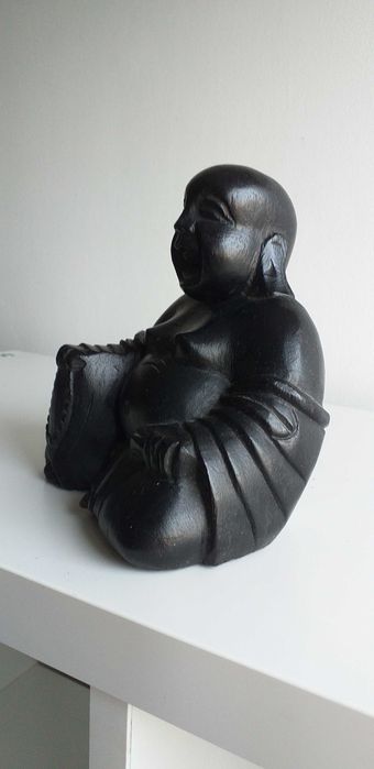 Czarny, drewniany Budda (Indonezja)