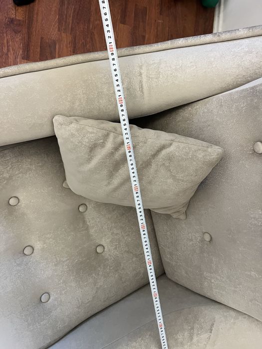 Продам диван и два кресла