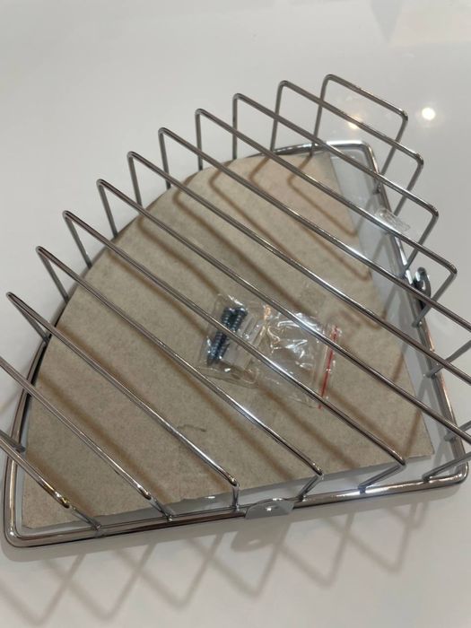 Нова кутова полиця у ванну кімнату Wenko