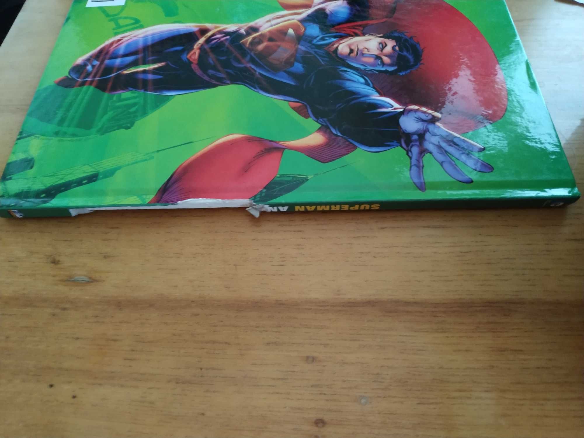 Комикс супермэн dc