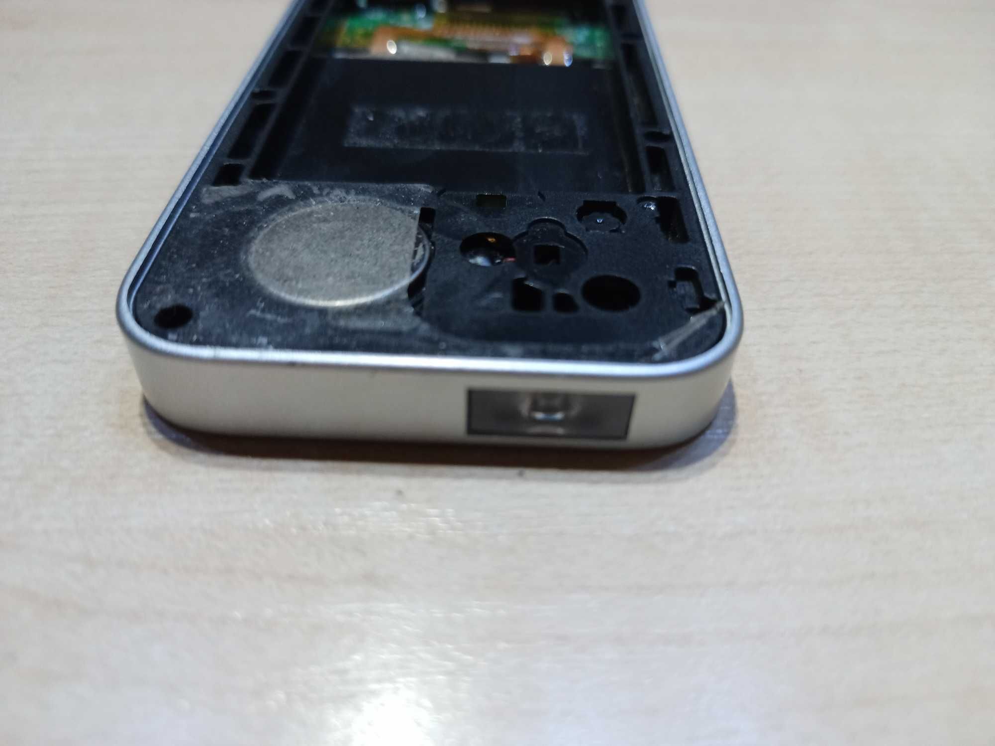 Телефон MKTEL M14 с четырьмя SIM-картами, экраном 2,4 дюйма