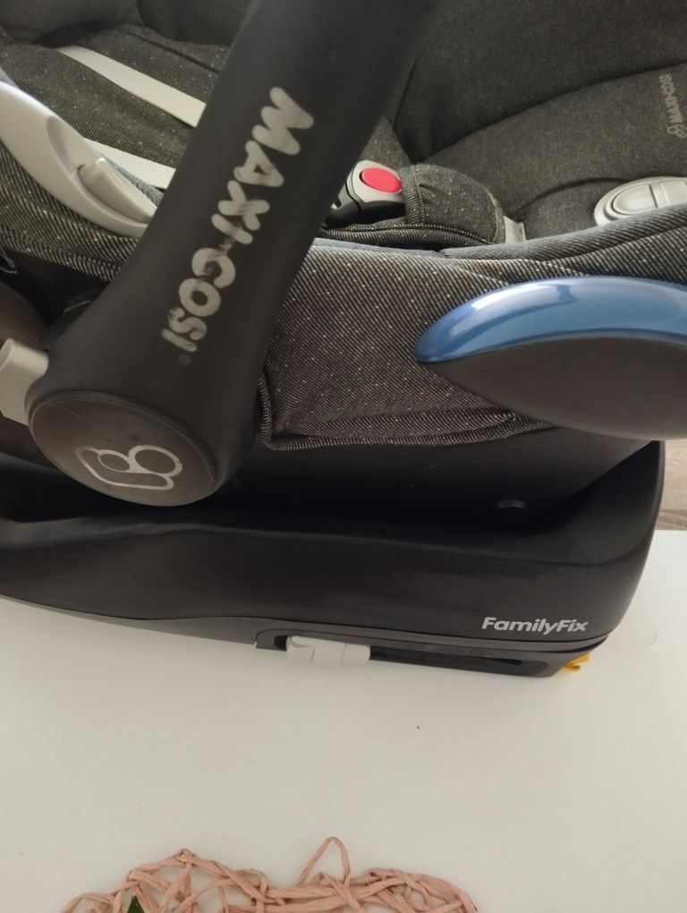 Fotelik maxi Cosi+baza isofix