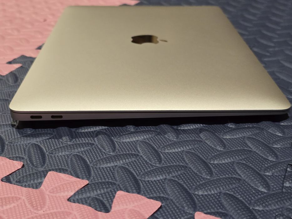 Apple MacBook Air A2337 m1 8 256