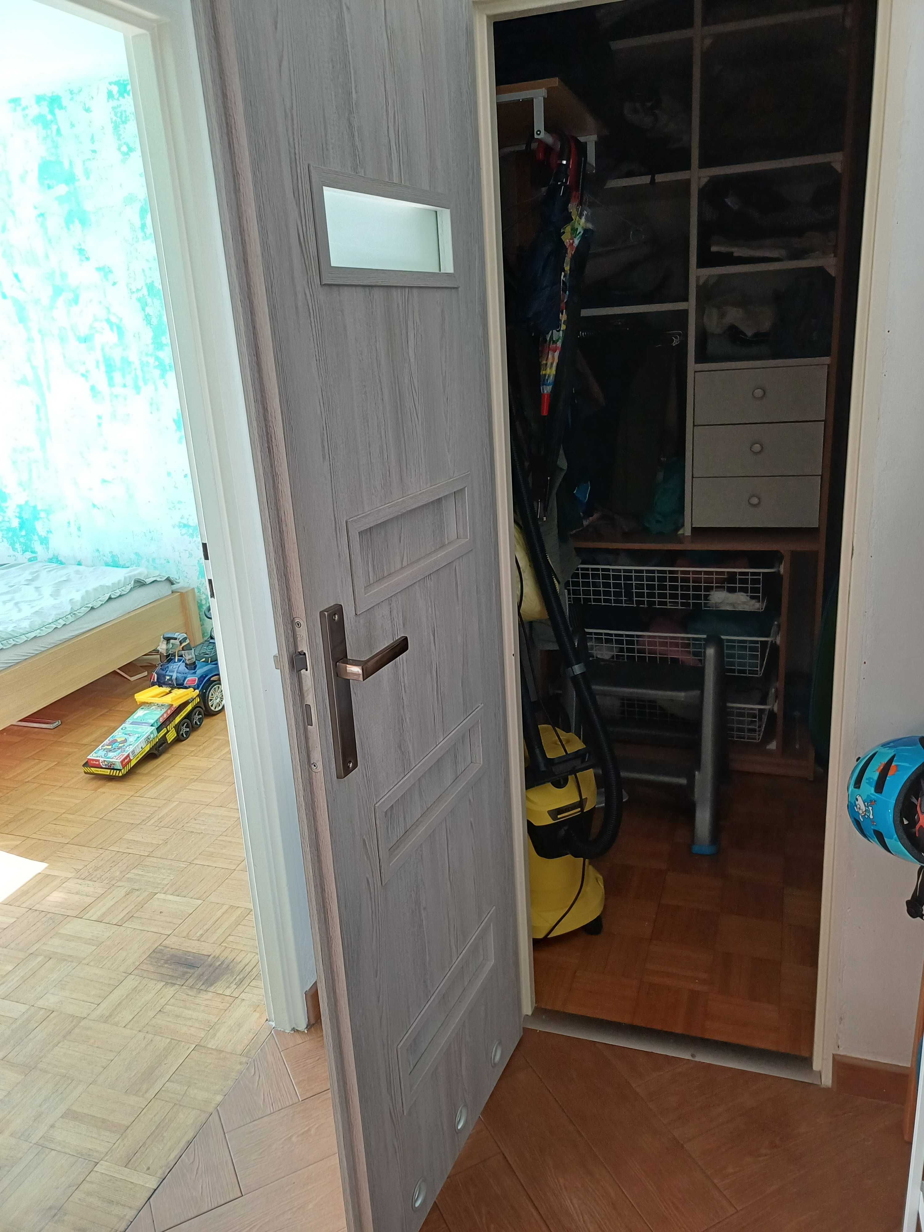 Drzwi przeszklone 60l, 80l