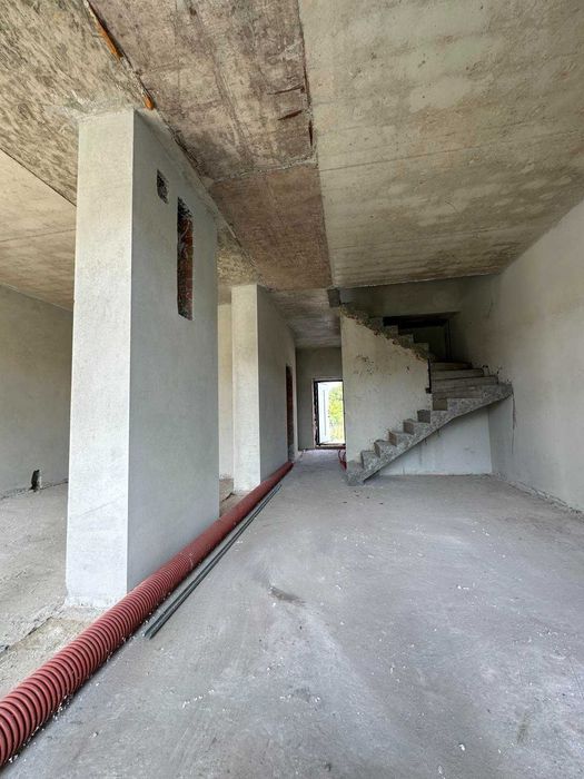 Продаж будинку у Львові