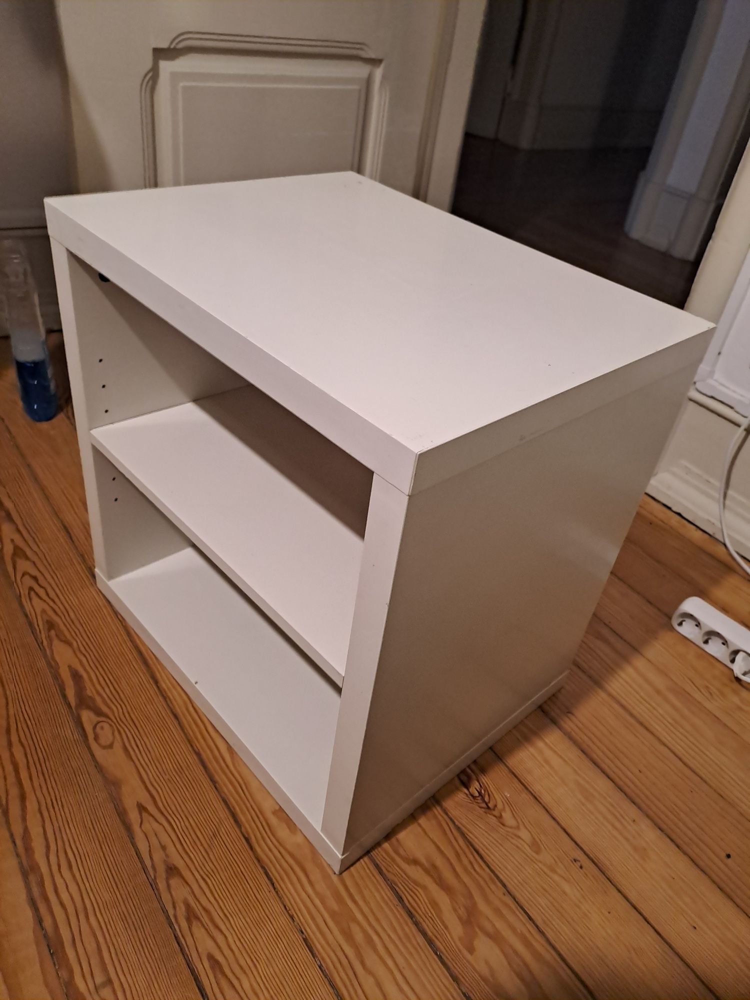 Mesa de cabeceira branca IKEA