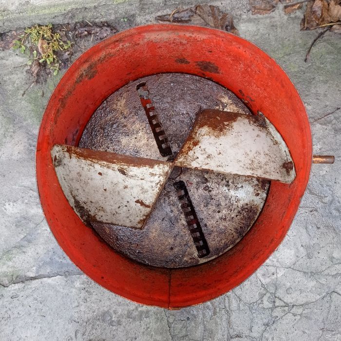 Корморізка! Корморезка!