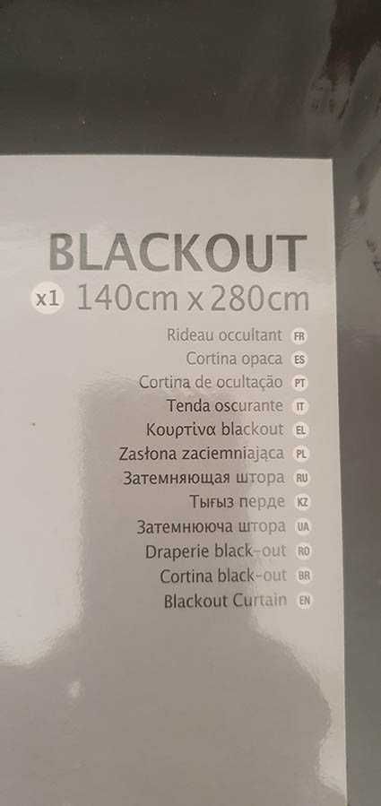 Cortina blackout Preto (Ainda embalada a estrear)  l.140 x Alt.280 cm