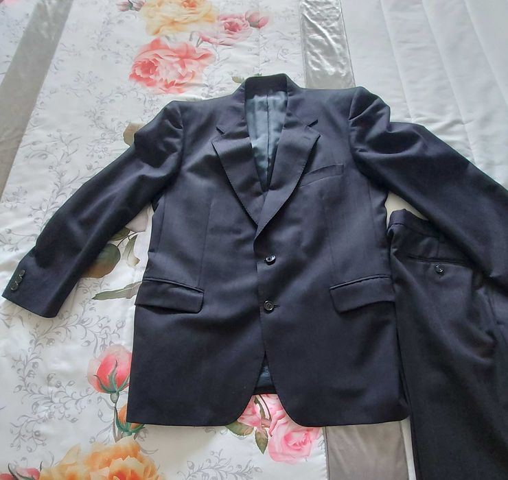 Fato dielmar como novo