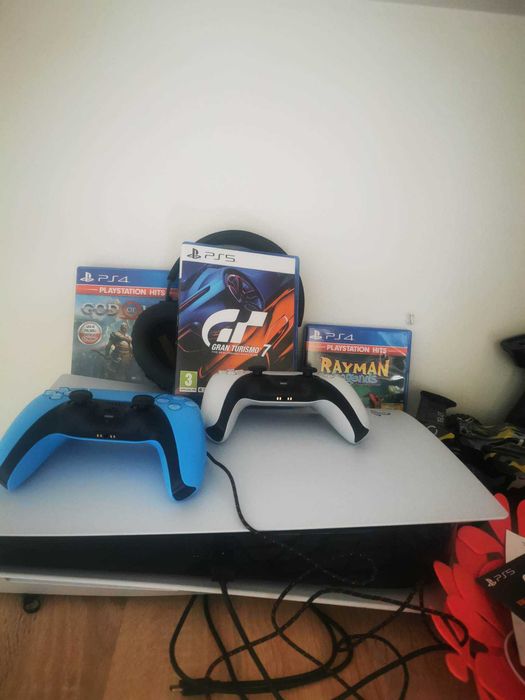 konsola playstation 5 + 5 gier + 2 pady